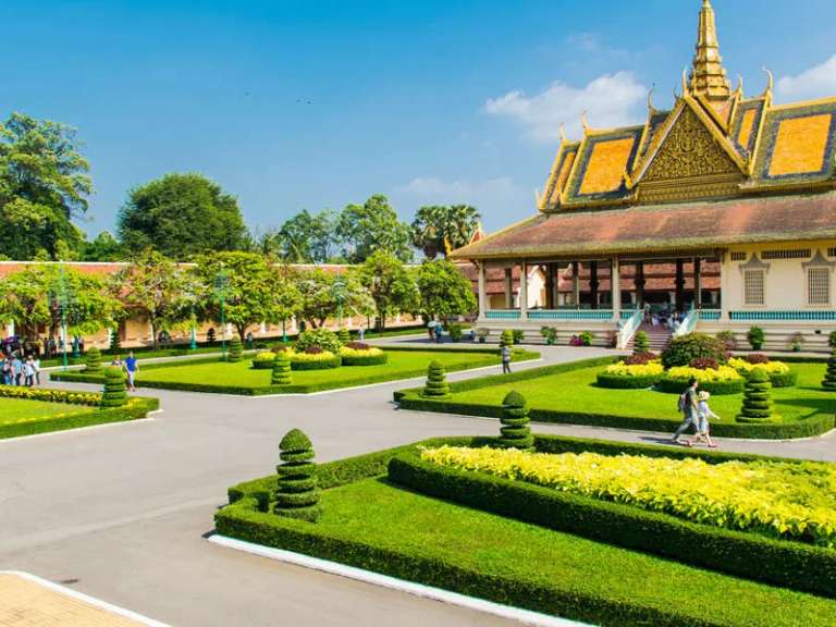 Indochina Museum and gallery visits Tour: Walking in Vietnam + Cambodia Highlights
