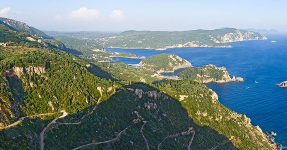 Image 4 of 16
