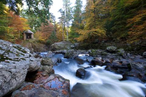 Adventure Tour: Scottish Glens, Highlands & Whisky