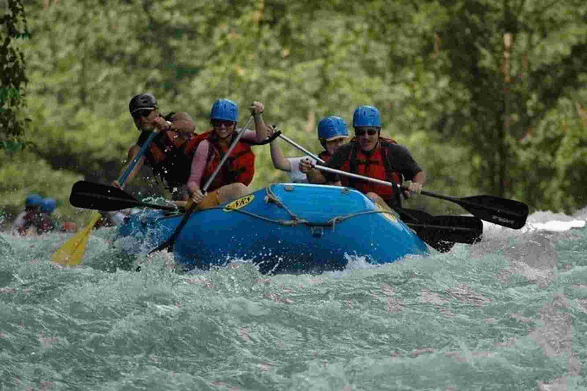 White Water Rafting Savegre River |class Iii From Manuel Antonio