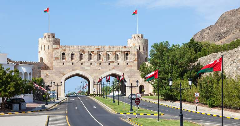 Oman Guided and Escorted Tours: Wonders of Oman Tour Package