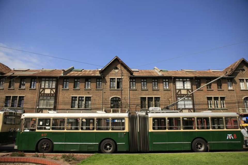 World Heritage City Tour in Valparaiso - Tangol Tours - Chile - Image 3