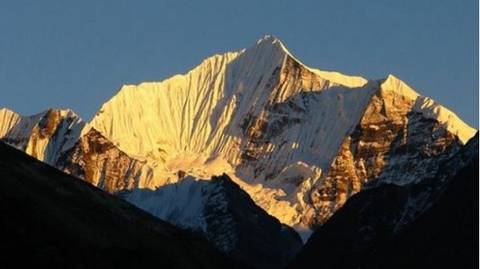 Yala Peak Climbing Adventure - Winter Tours