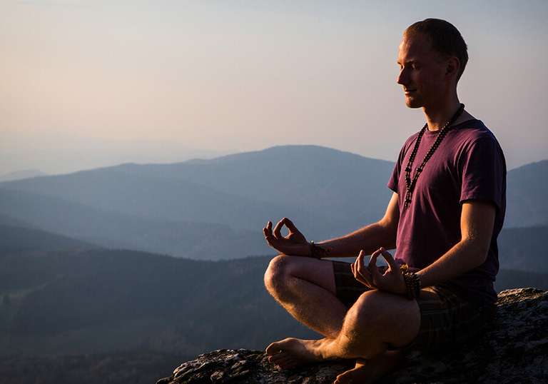 India Yoga Tour: Yoga The Healing Touch