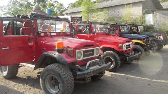 Image 4 of 8
