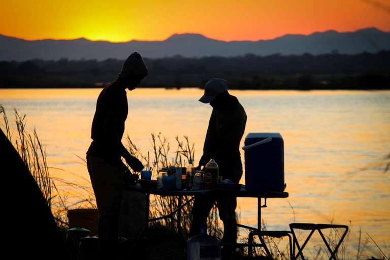 Zambezi Canoe Safari