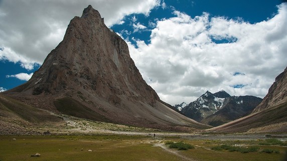 Image 2 of 12