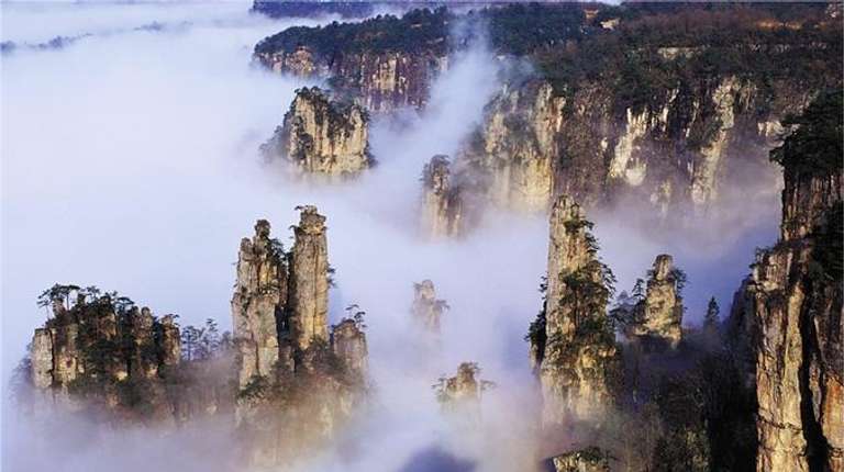 China Active and outdoor Tour: Zhangjiajie’s Natural Mountain Majesty Tour