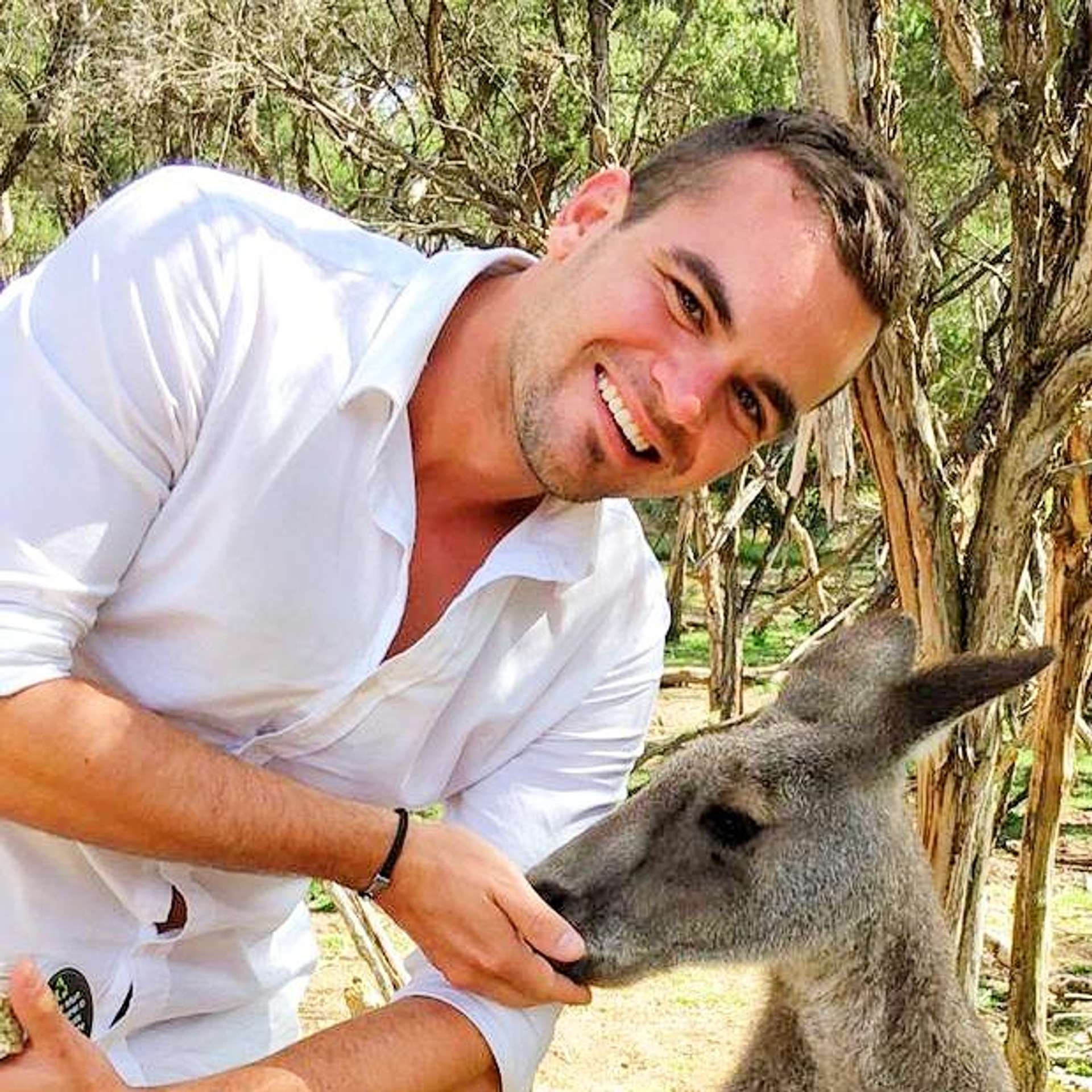 Cameron Kangaroo travel expert