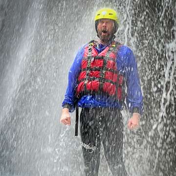 Ed Reeves travel expert