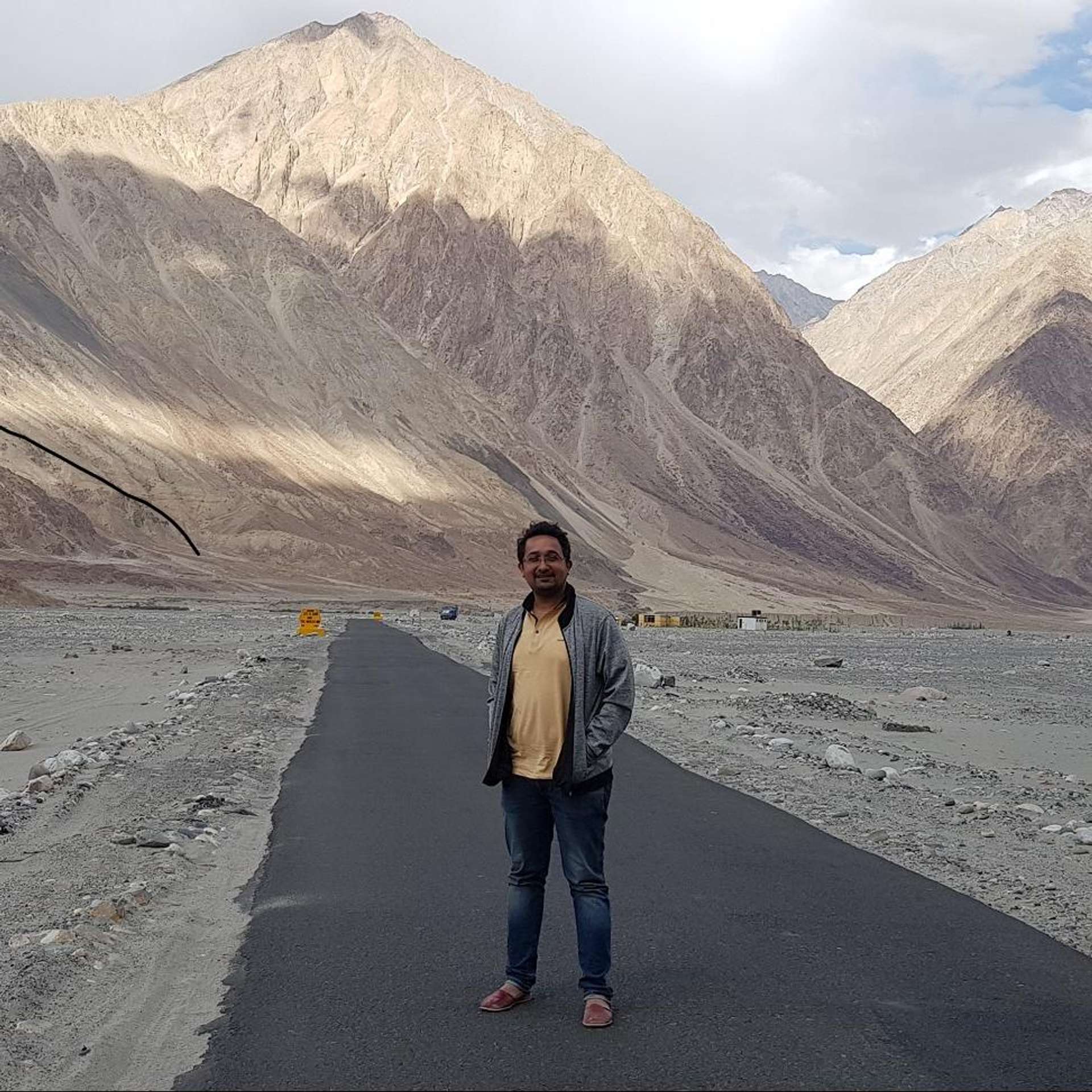 Himanshu Maru travel expert