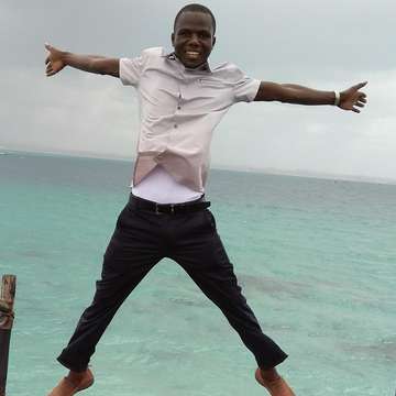 Joseph Wejuli Ogunyi travel expert