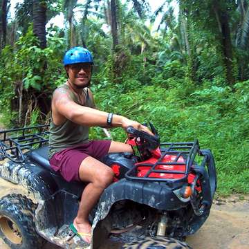 Nitipong Jansang travel expert