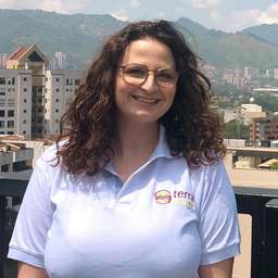 Oceane Rortais travel expert
