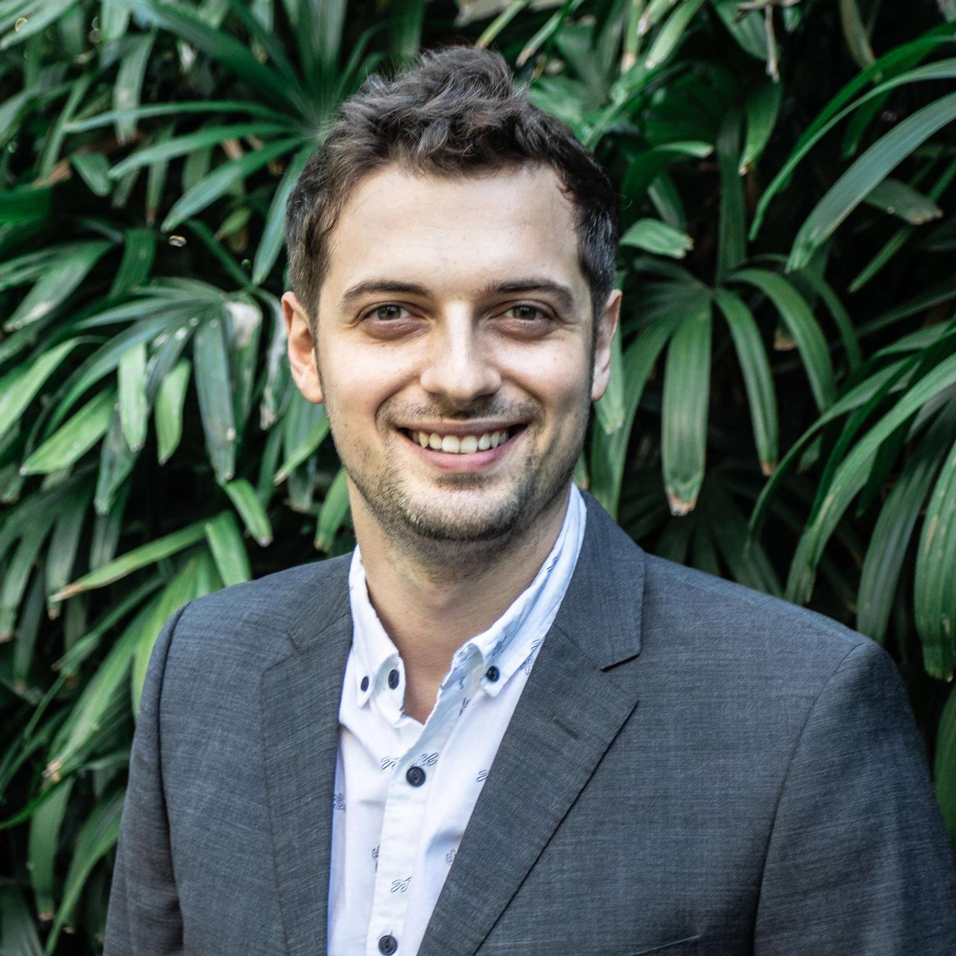 Oleg Kol travel expert