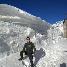 Tomaz Martinek travel expert