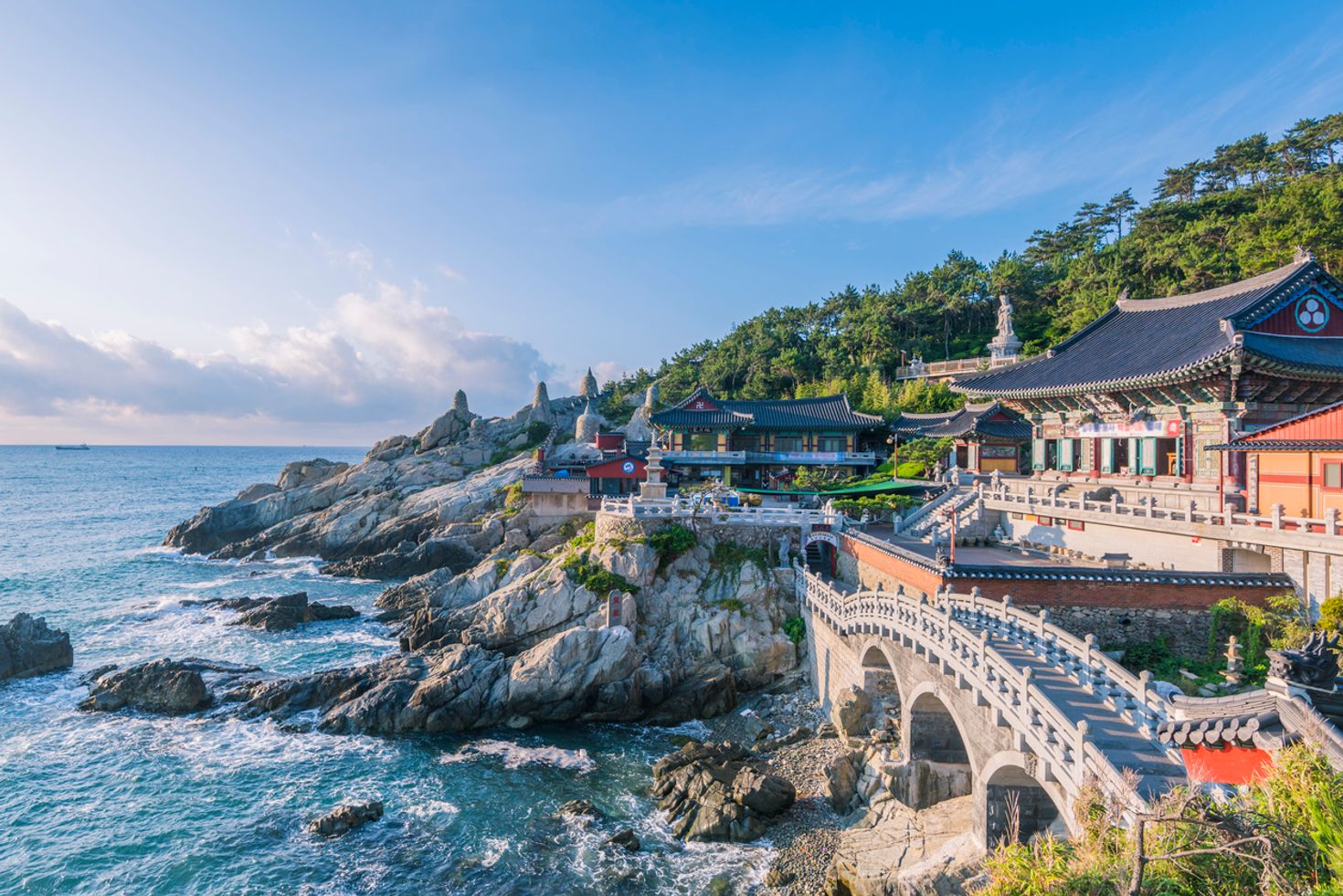 Visiting Haedong Yonggungsa can be a great day trip from Seoul