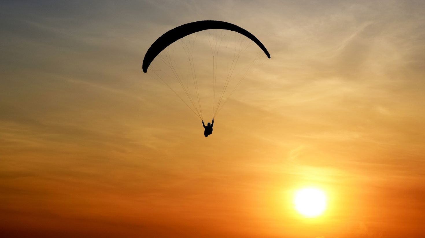 Paragliding is a top thing to do in Lima