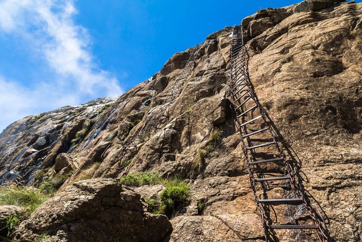 The Chain Ladders Hike or Sentinel Hike