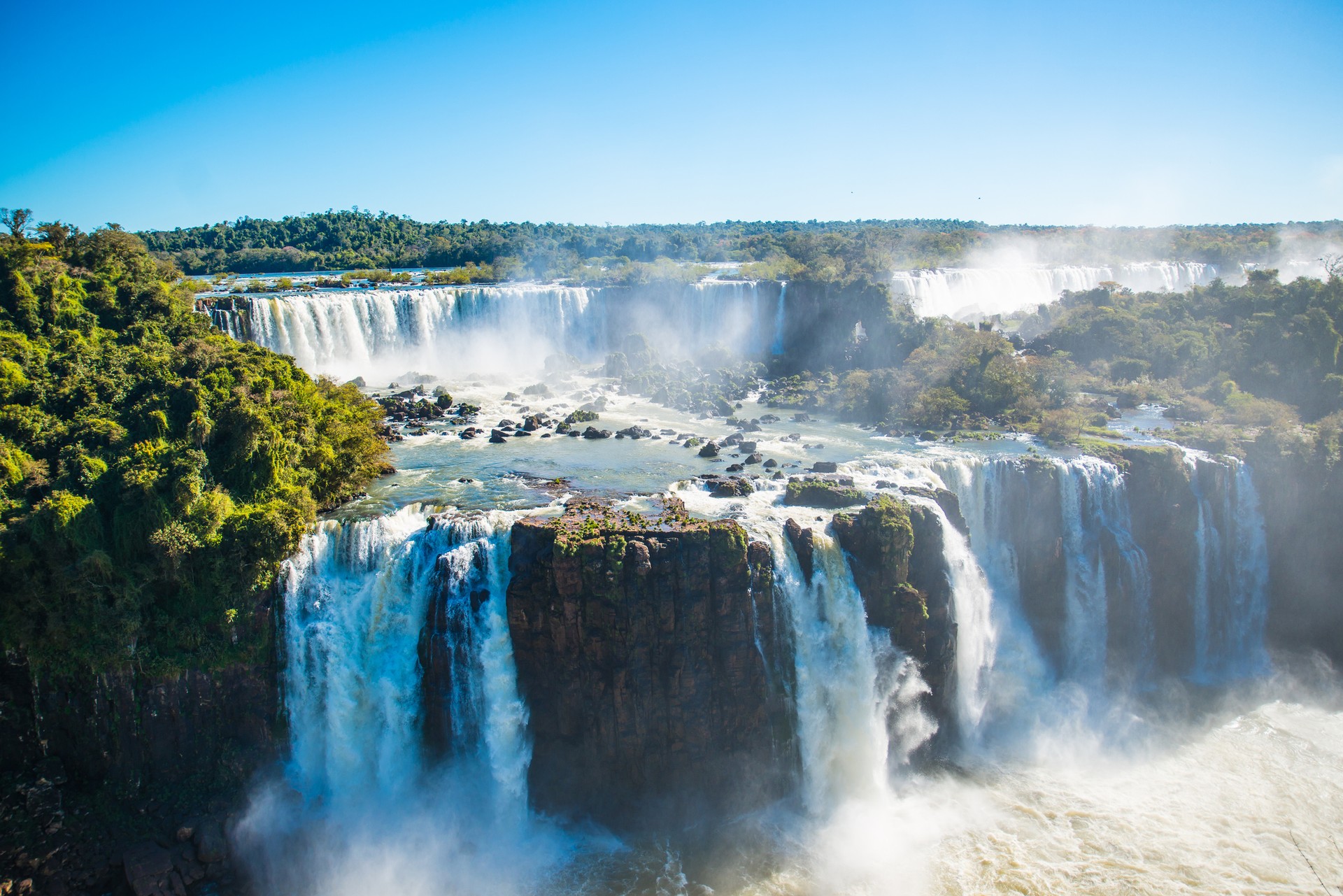 You cannot not visit the series of strong waterfalls at Iguazu Falls during your one week in Argentina