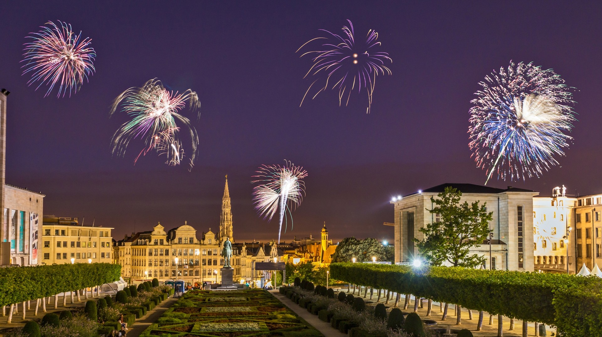 Plan your trip to Belgium in January to bring in your the new year in its capital city, Brussels, with fireworks good food and mingling with the locals. Visit Belgium in January to spot the New Year fireworks over Brussels.