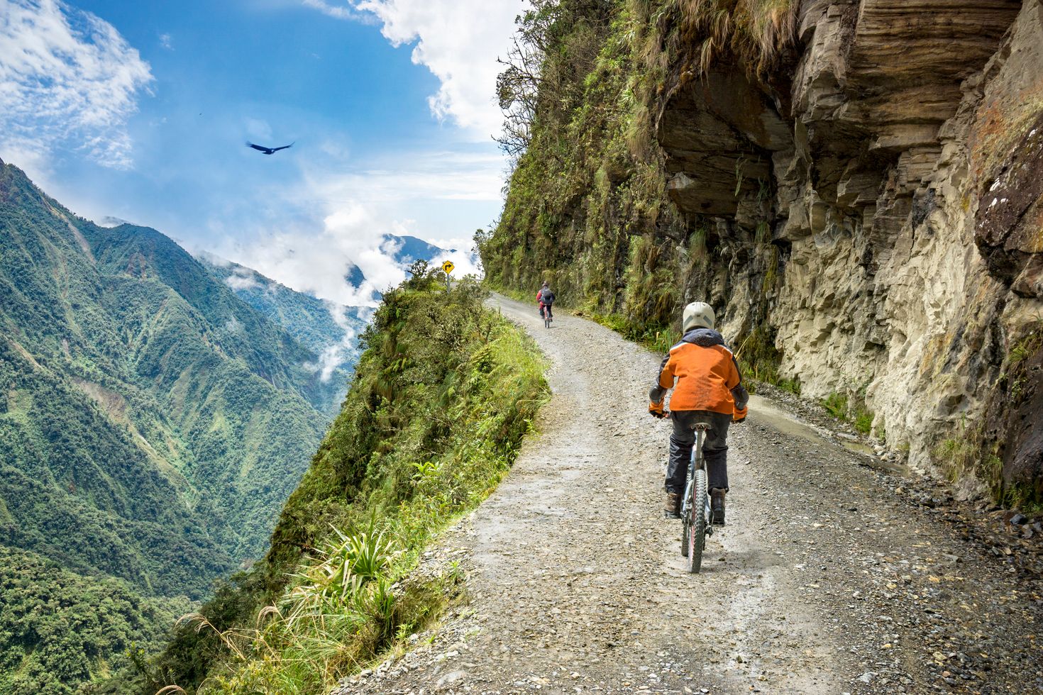 This insane road features a full 64 km downhill mountain biking stretch, on a road that is often only big enough for a single car, in spite of the traffic coming from both directions.
