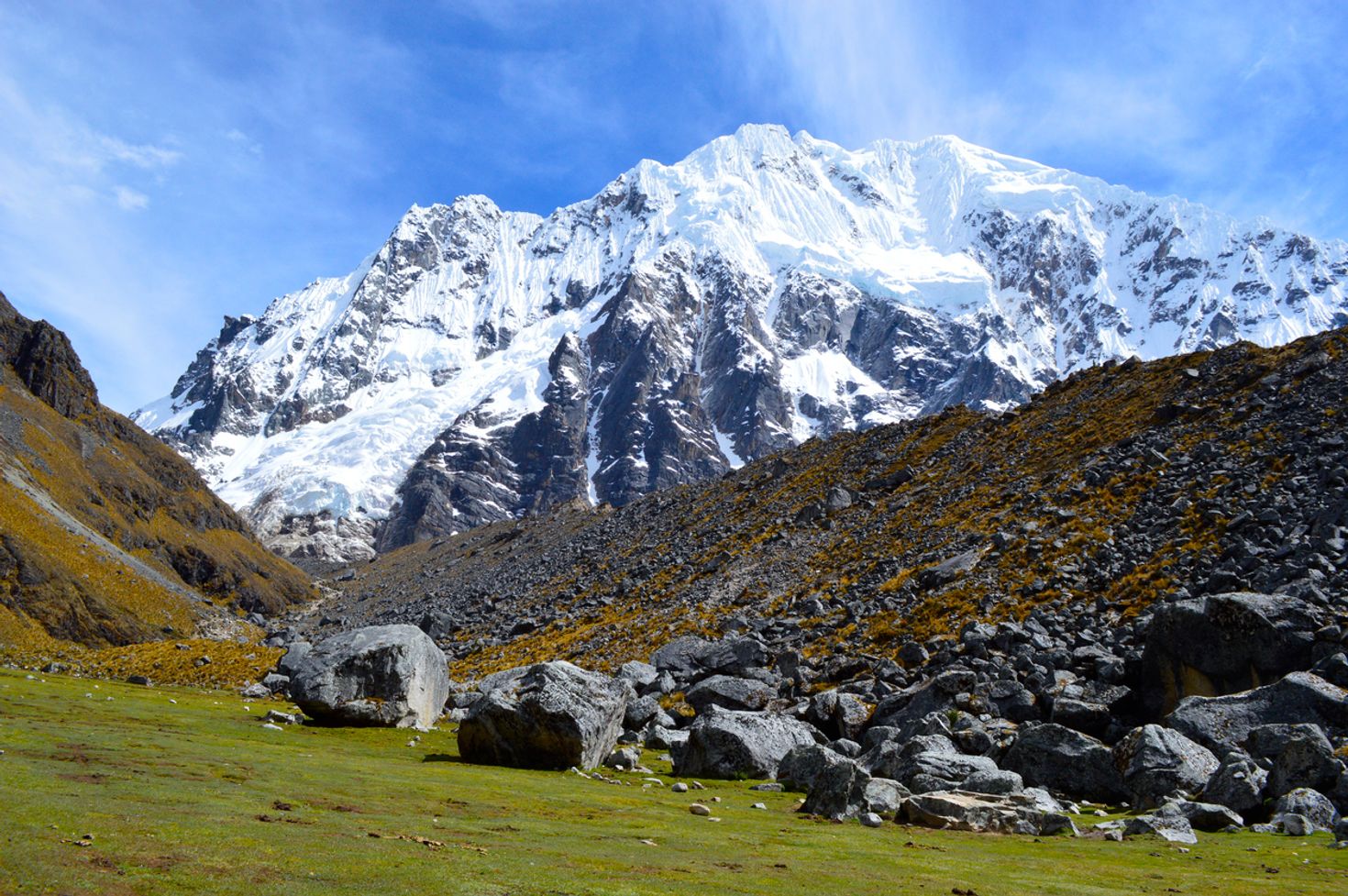 Ancascocha trek to Machu Picchu provides views of the Salkantay mountain
