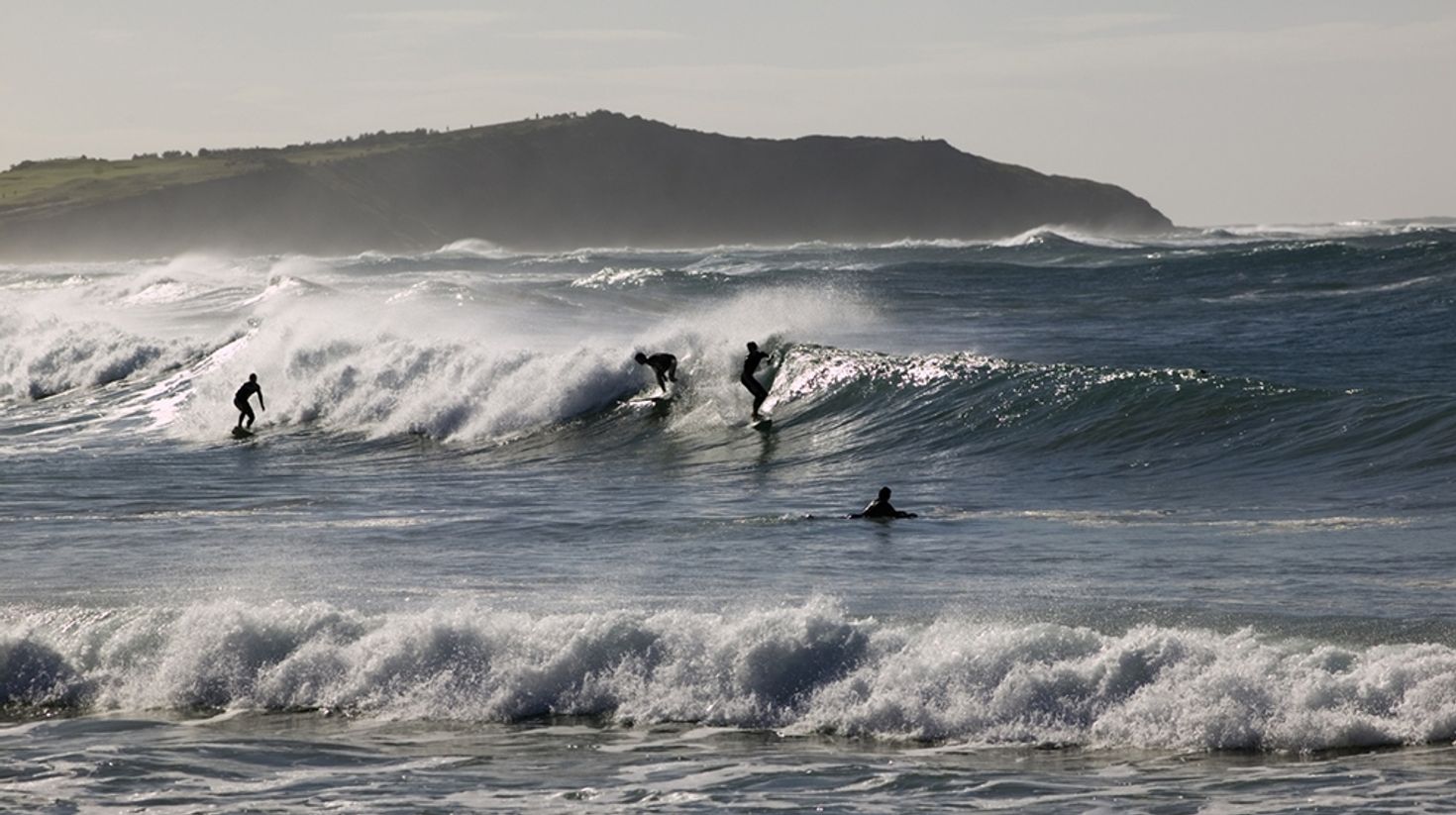 Northern beaches of Sydney spans 20kms, which means endless waves.