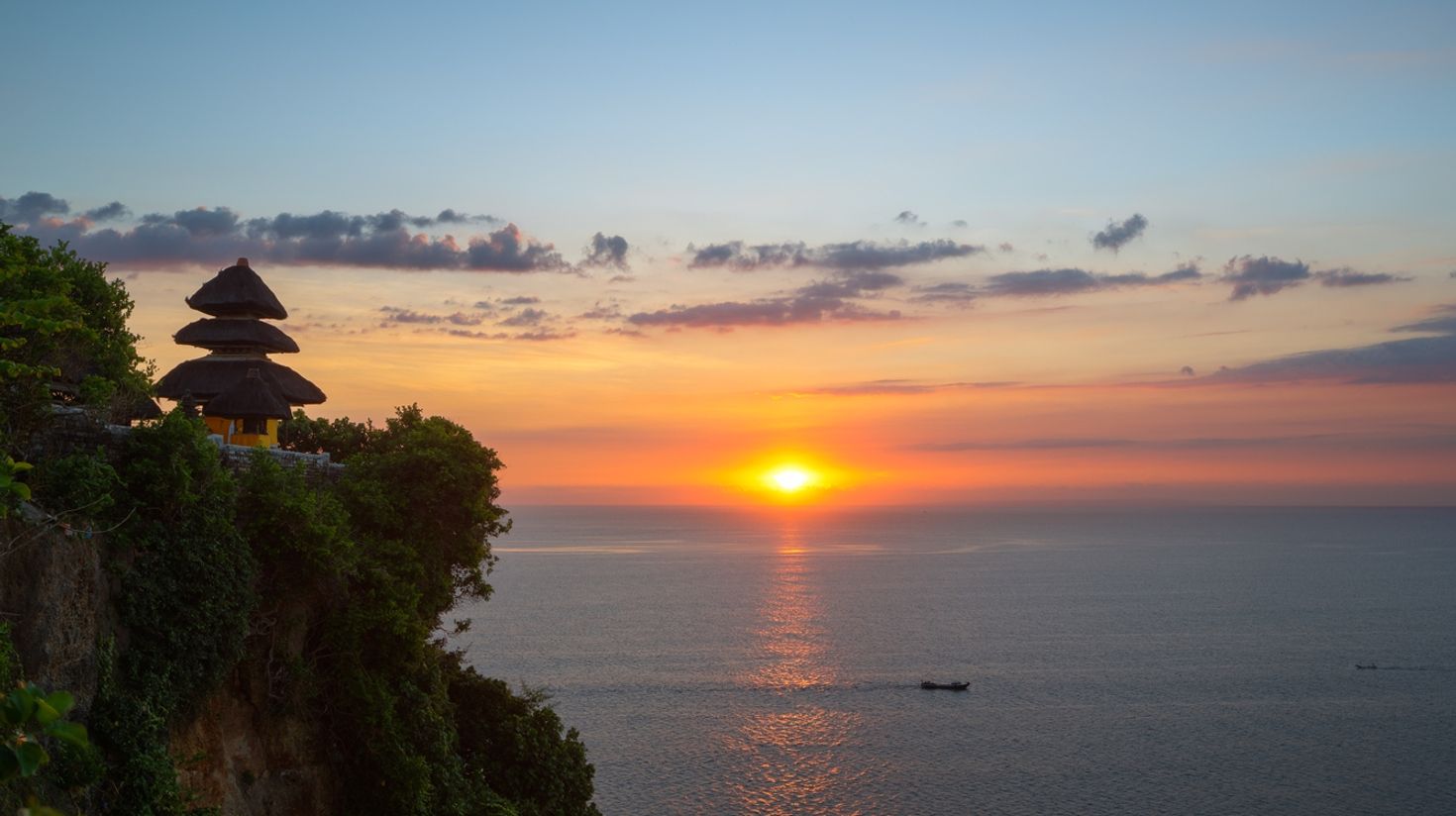 Uluwatu temple is one of Bali's stunning sea temples.