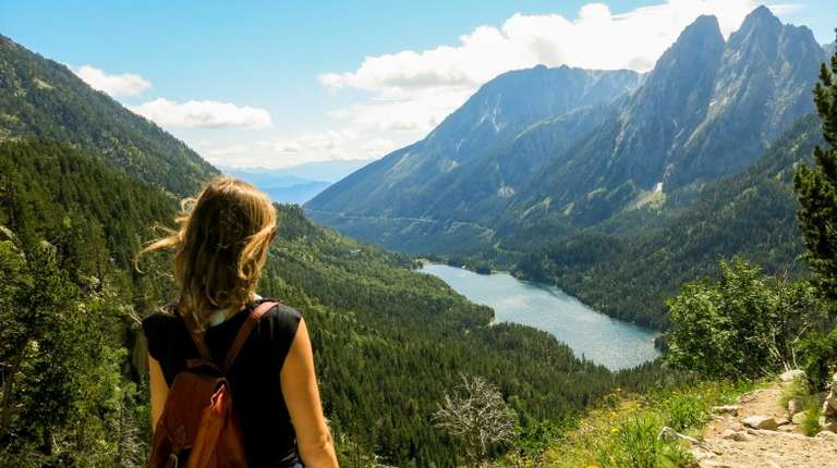 The Spanish Pyrenees stretches from the Atlantic Ocean in the west to almost the Mediterranean coast in the east, with lots of hiking and trekking opportunities.