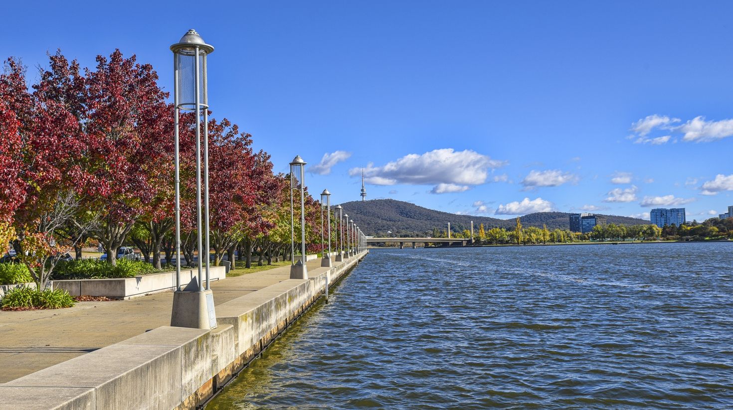 Visiting Australia in Autumn means postcard perfect pictures at every angle