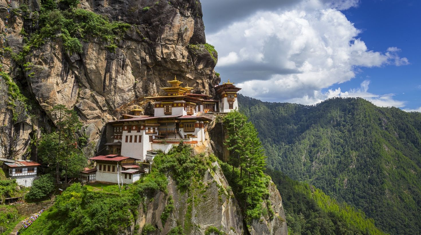 One of the best time to visit Tiger's Nepal Monastery in Bhutan is September to November.