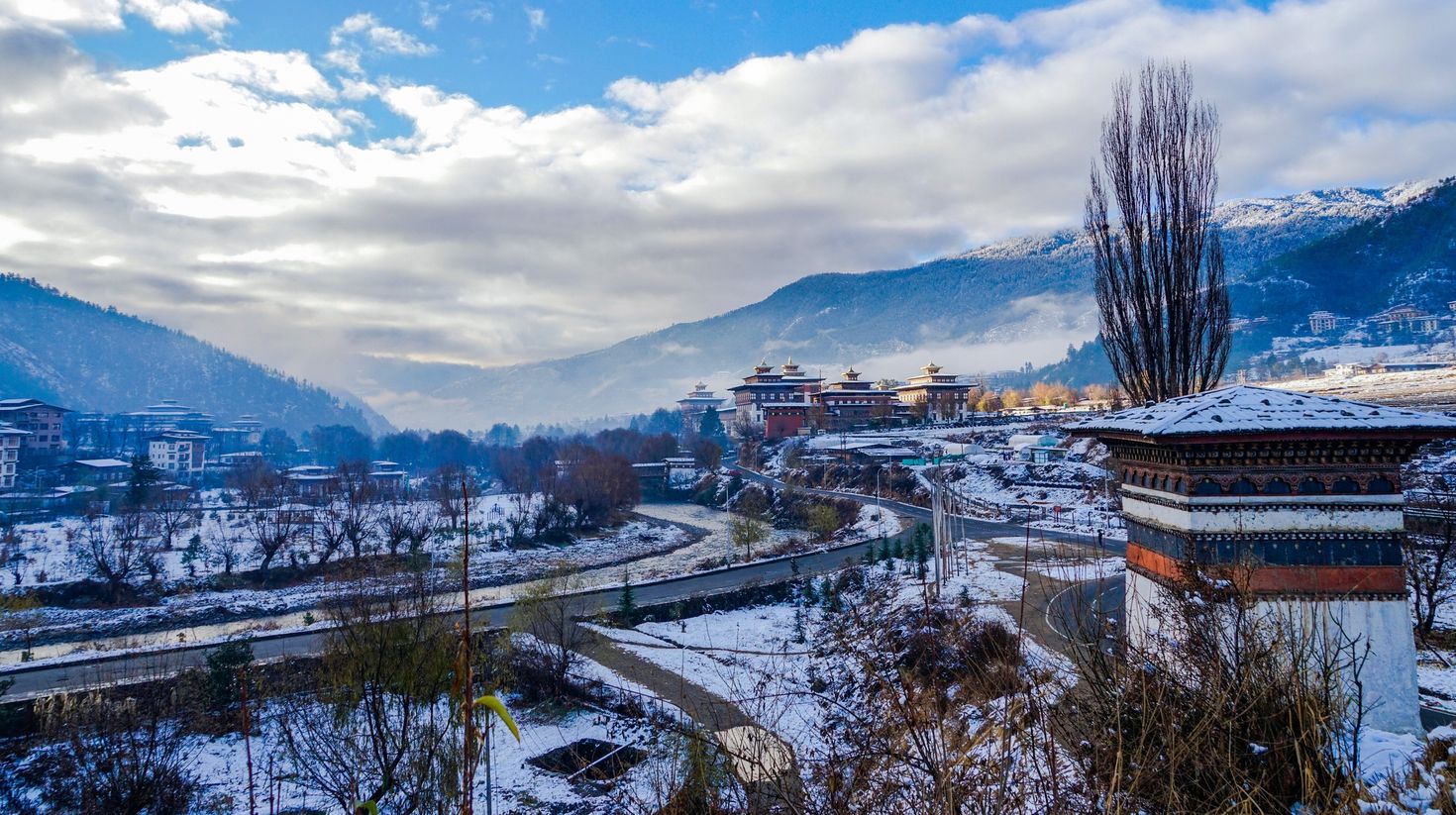 One of the best times to visit Tashichhodzong is winter.