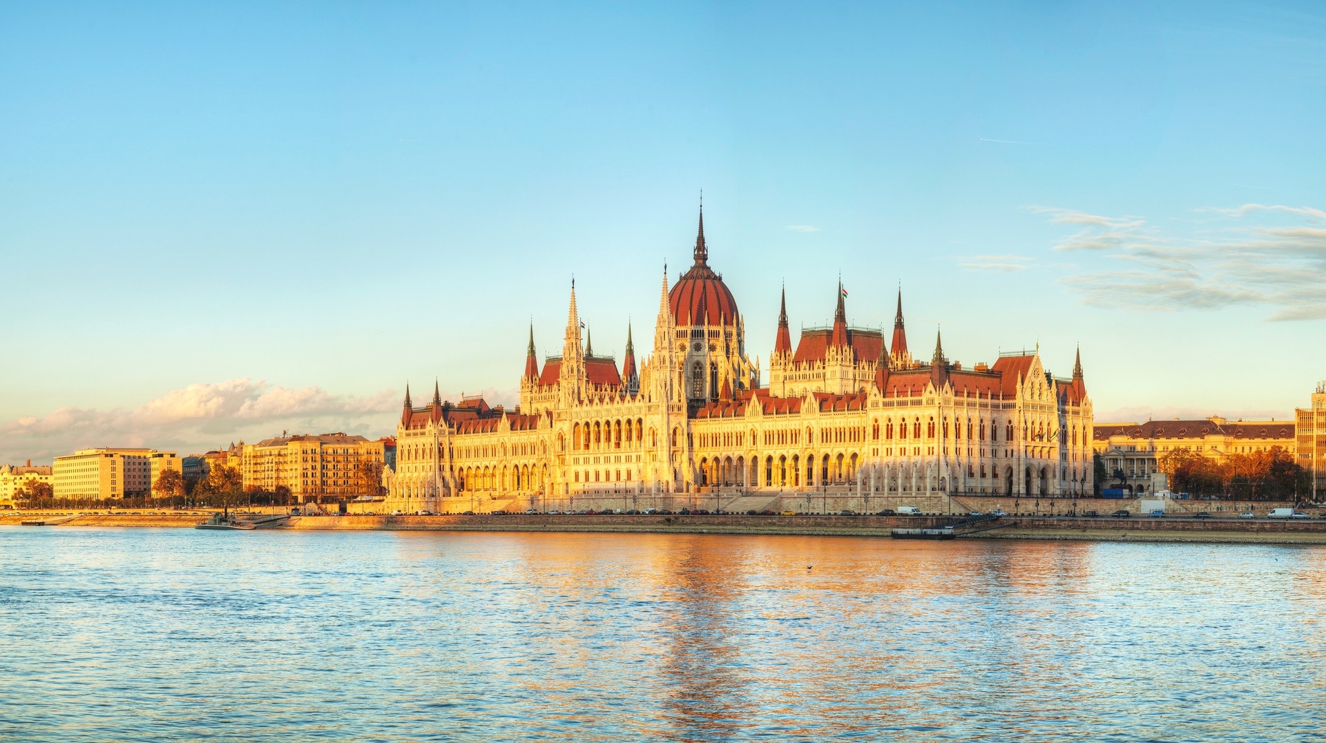 The best time to visit Hungary is in spring and autumn, when the weather is fine, and you won’t have to compete with thousands of other tourists.