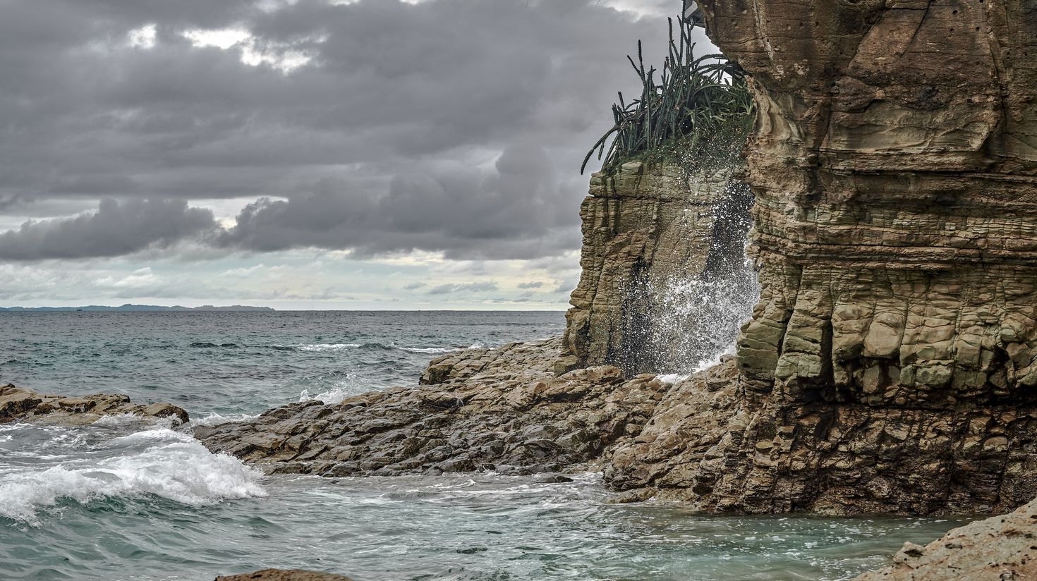 Archipelago Las Perlas during a cloudy day in Panama.