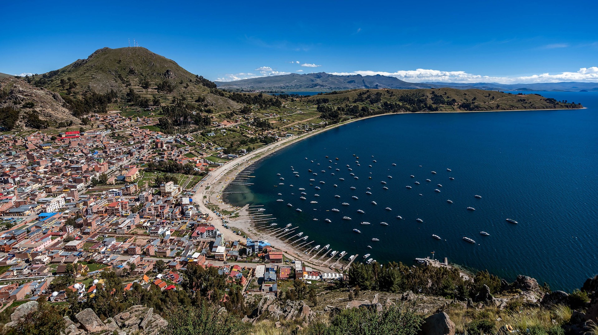 Outdoor lovers will love Bolivia in September as it is not as humid and hot as it is in the summer, making it the perfect weather for sightseeing and activities. Copacabana Bay beside Lake Titicaca in Bolivia in September.