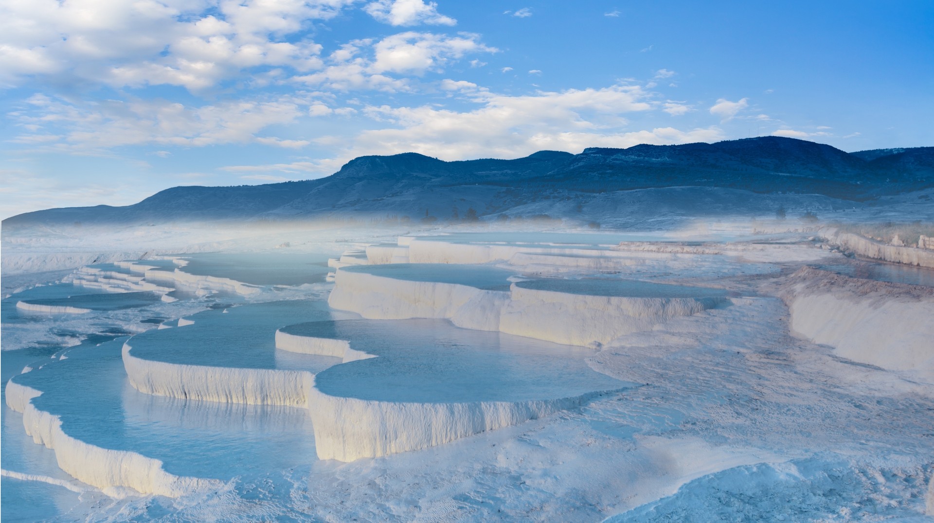 Both Cappadocia and Pamukkale are rich in natural beauty so you are bound to have a picturesque holiday. You can see these natural pools when you go from Cappadocia to Pamukkale.