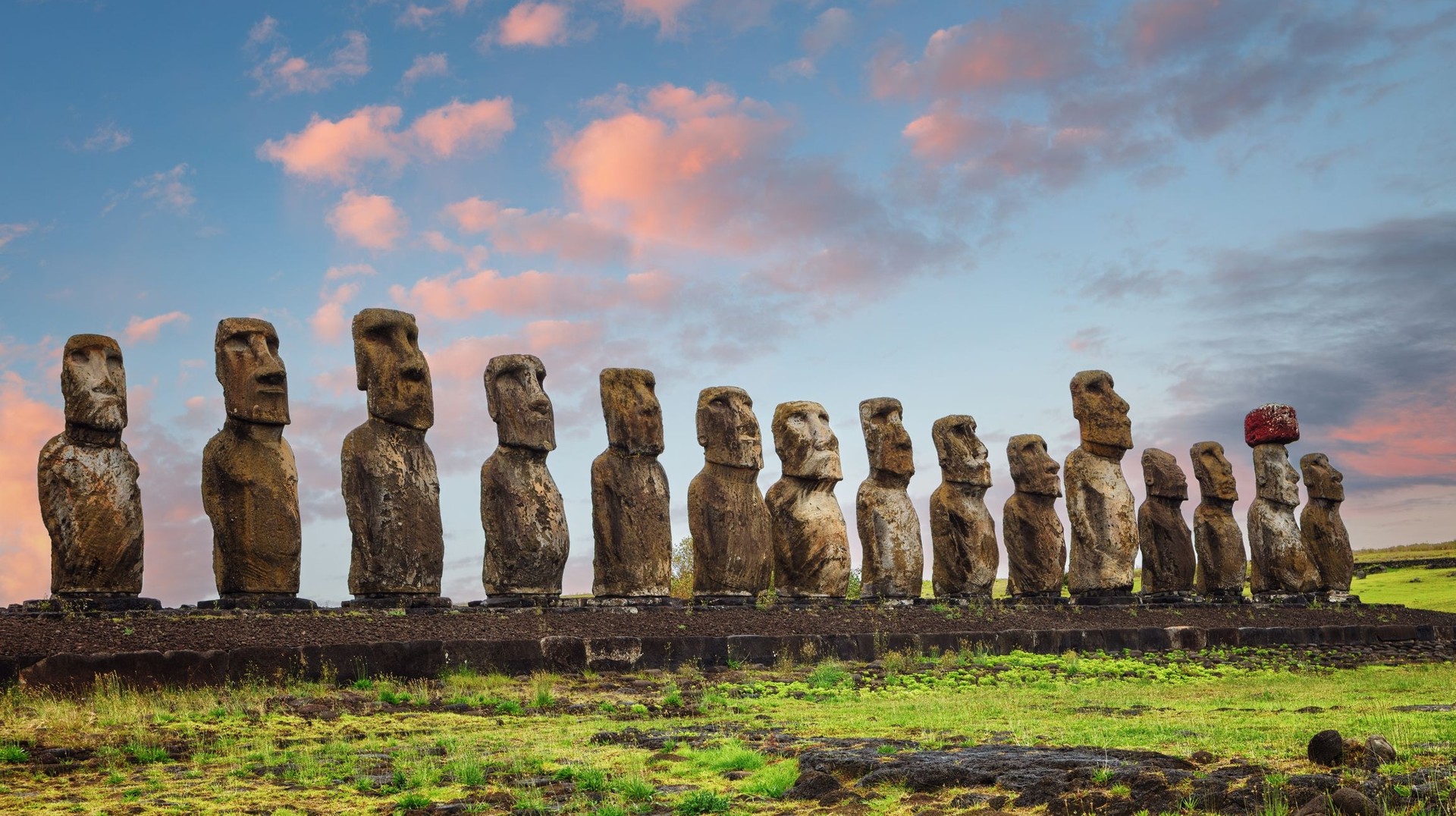 5 days is an ideal duration to head to one region in Chile and explore everything it has to offer. See Ahu Tongariki while spending 5 days in Chile.