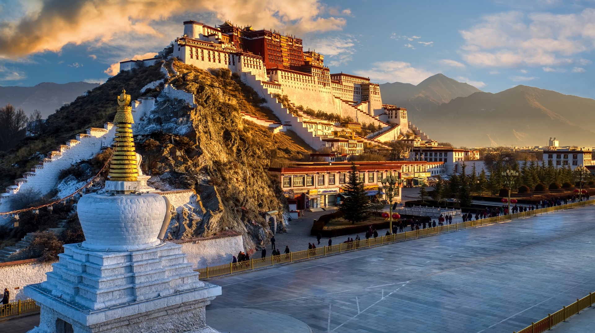 May falls in the high tourist season in China which means you will have many options during your stay. May falls in the high tourist season in China which means you will have many options during your stay.