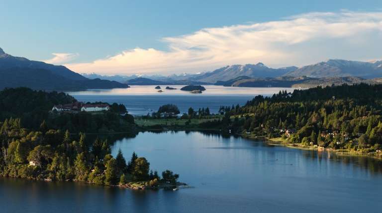 Covering more than 60 kilometers, Circuito Chico is a popular and scenic half-day excursion that follows a winding road through one of the most picturesque regions.