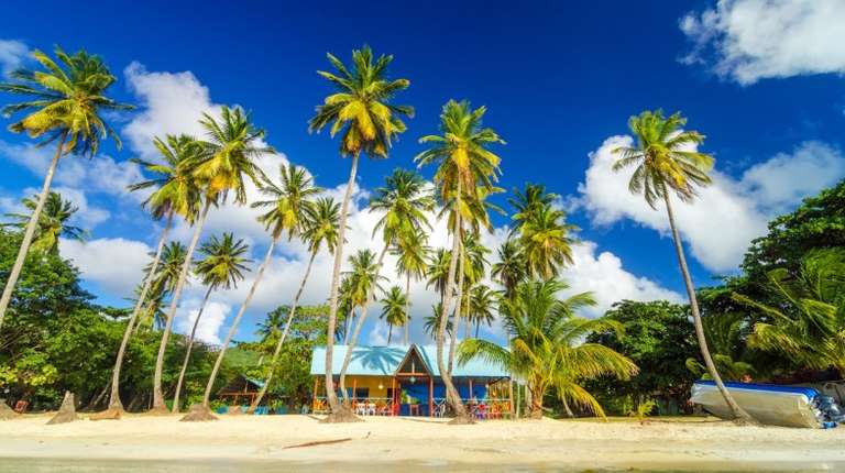 Colombia in August: Festivities and Fine Weather