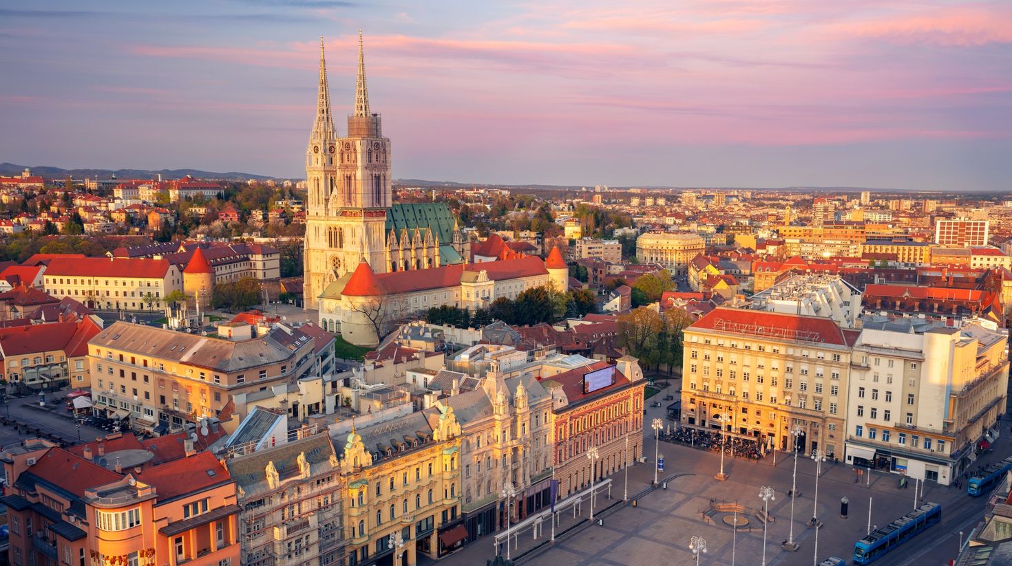 Weather in Croatia is warm so it's a good idea to head to Zagreb.
