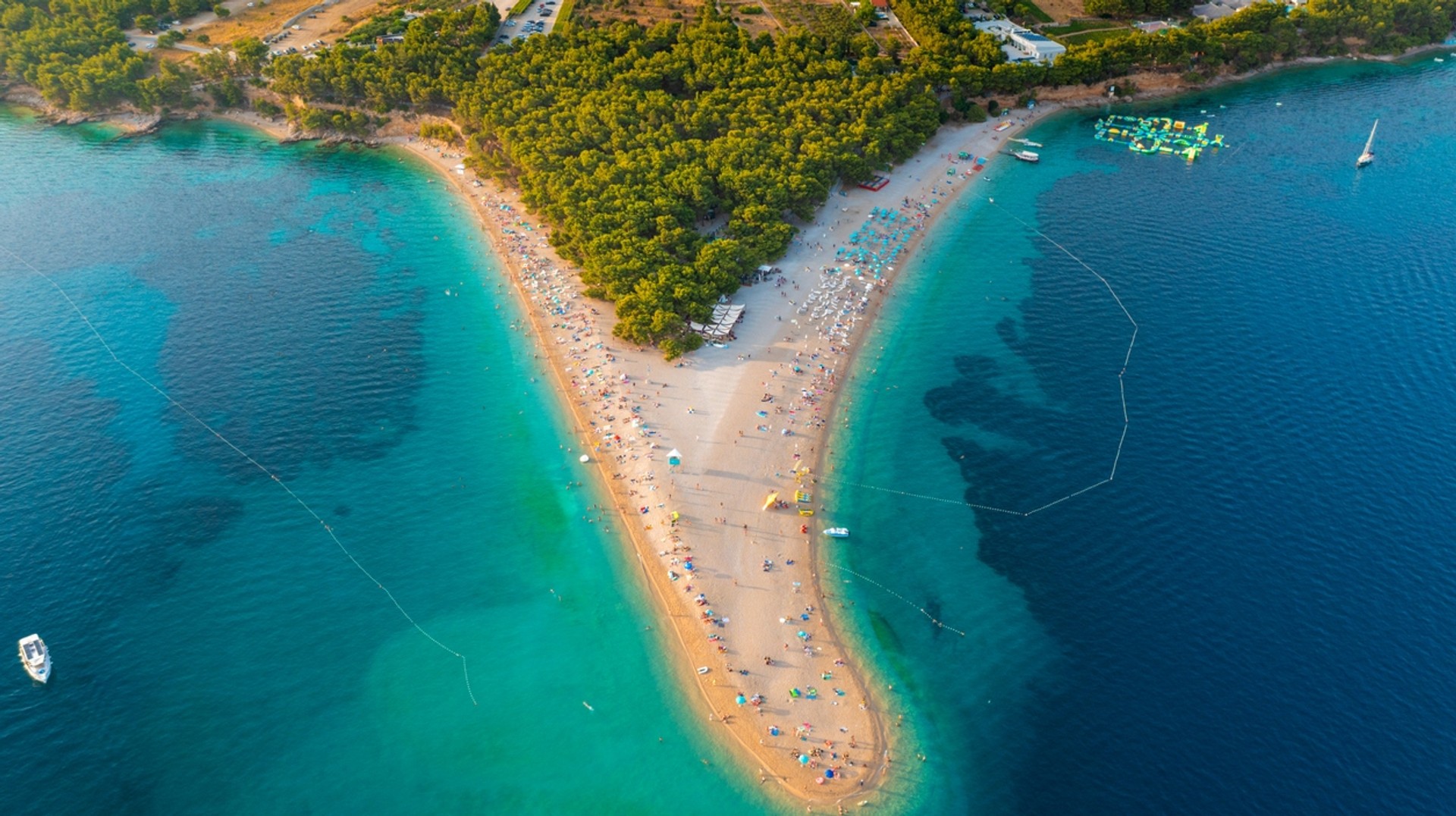 A holiday in Croatia in May is incomplete without relaxing on the country's most popular beach, Zlatni Rat. Relax at the amazing Zlatni Rat beach in Croatia in May.