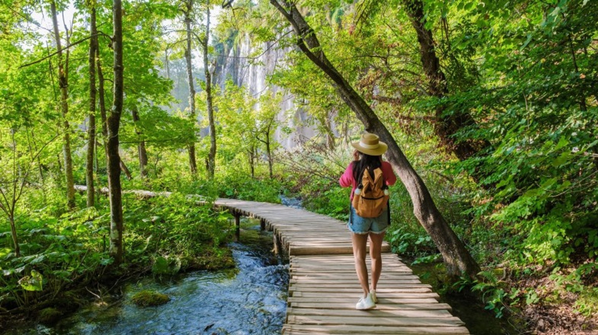 The weather is still warm enough to enjoy a relaxing beach holiday in Croatia in October. Visit the Makarska Riviera for a beach holiday in Croatia in October.