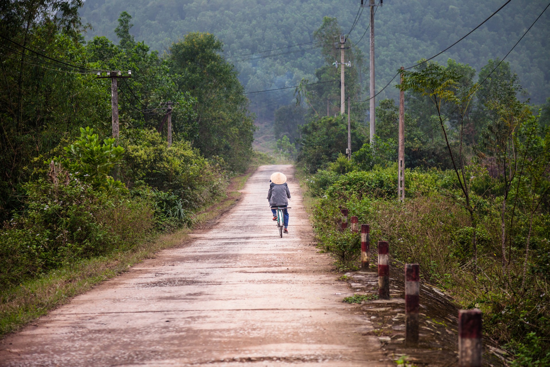 There is no better way to explore Vietnam than on a bicycle. Cycling in Vietnam opens up many different routes to enjoy in slow pace
