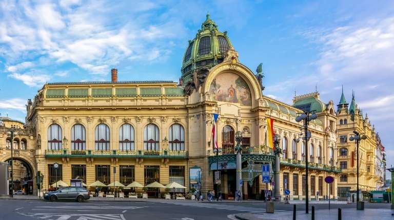 See Municipal House in Prague while spending 5 days in Czech Republic.
