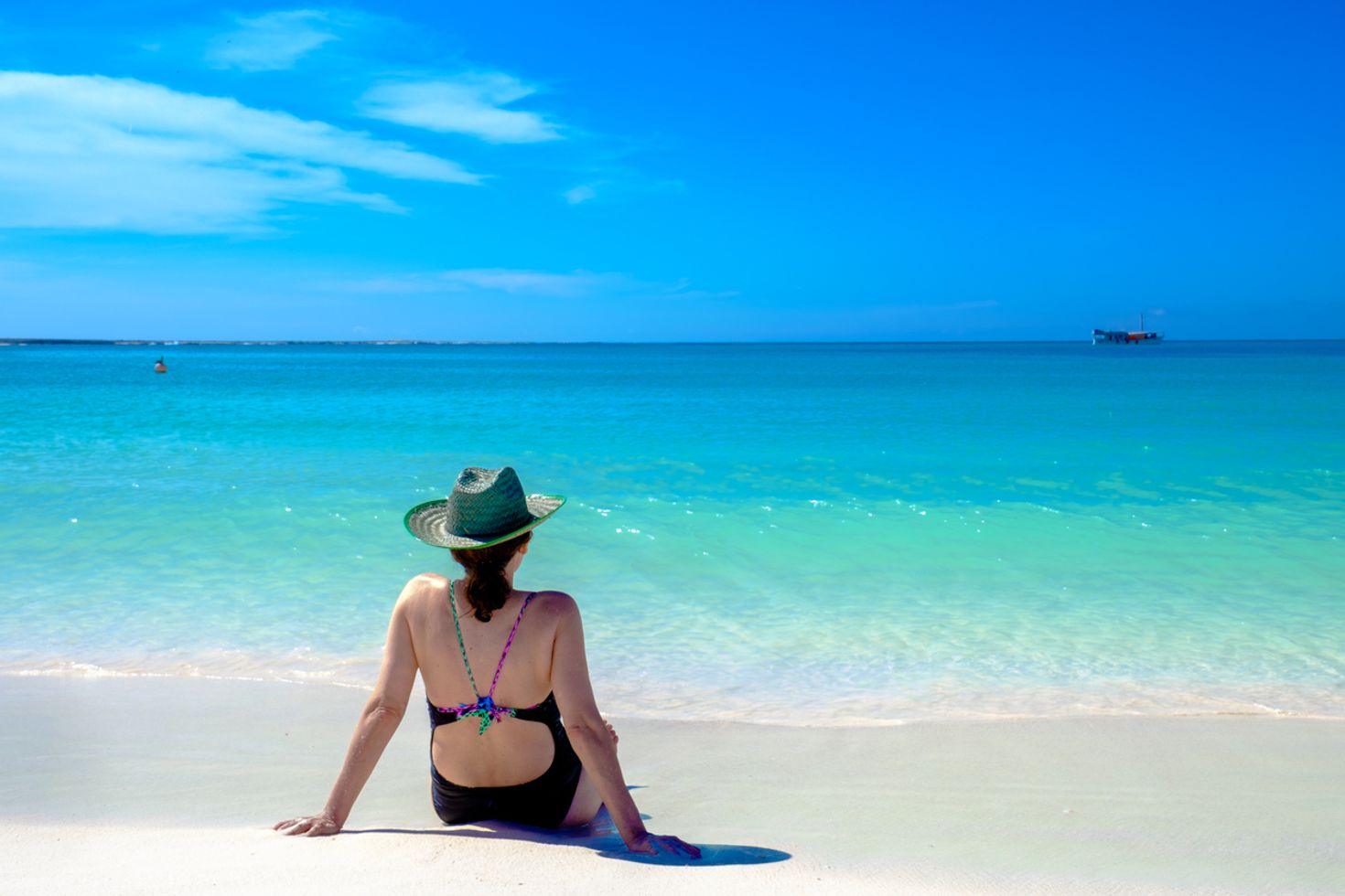 Day trips from San Jose, Costa Rica to Tortuga island