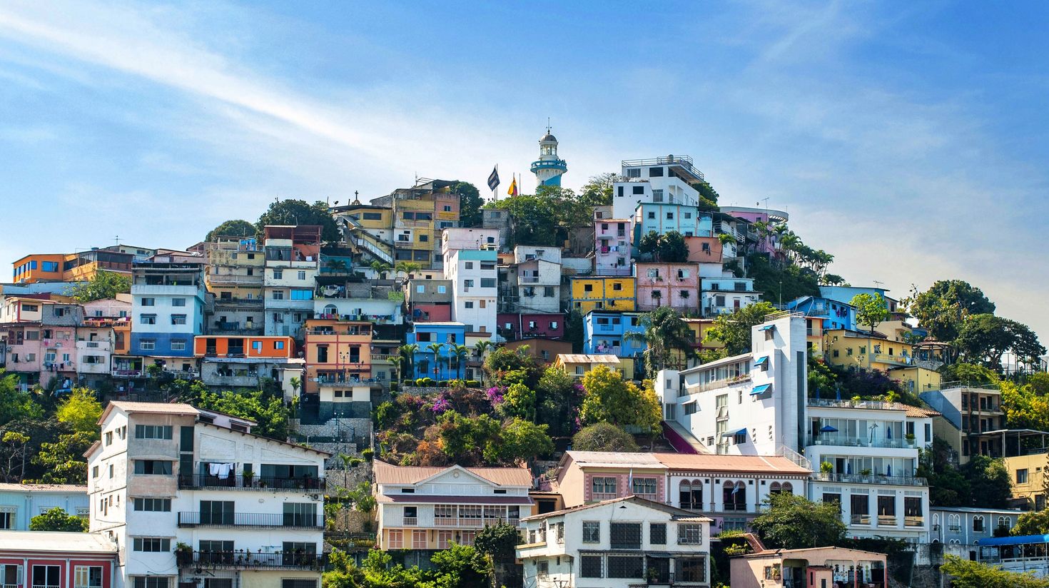 The weather in Guayaquil is warm in September.