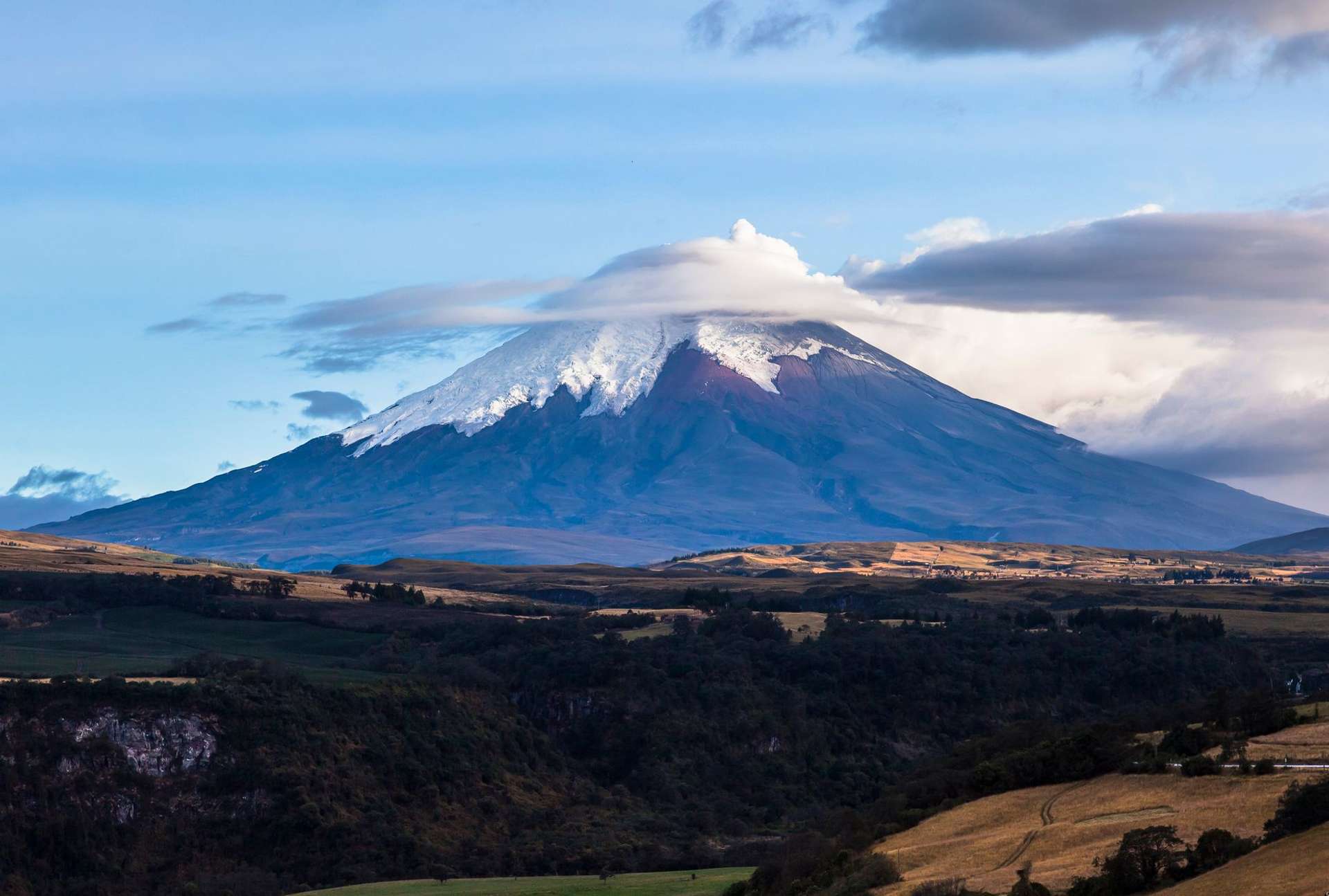 Ecuador Travel Guide - Travel Insights and Tips!
