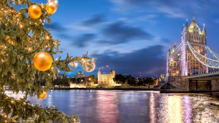 England in December: Christmas, White Winter & Travel Tips
